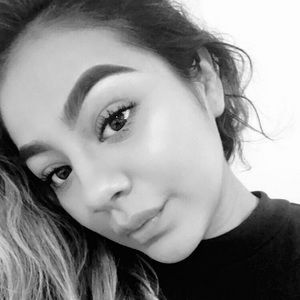 Meet your Posher, Alejandra